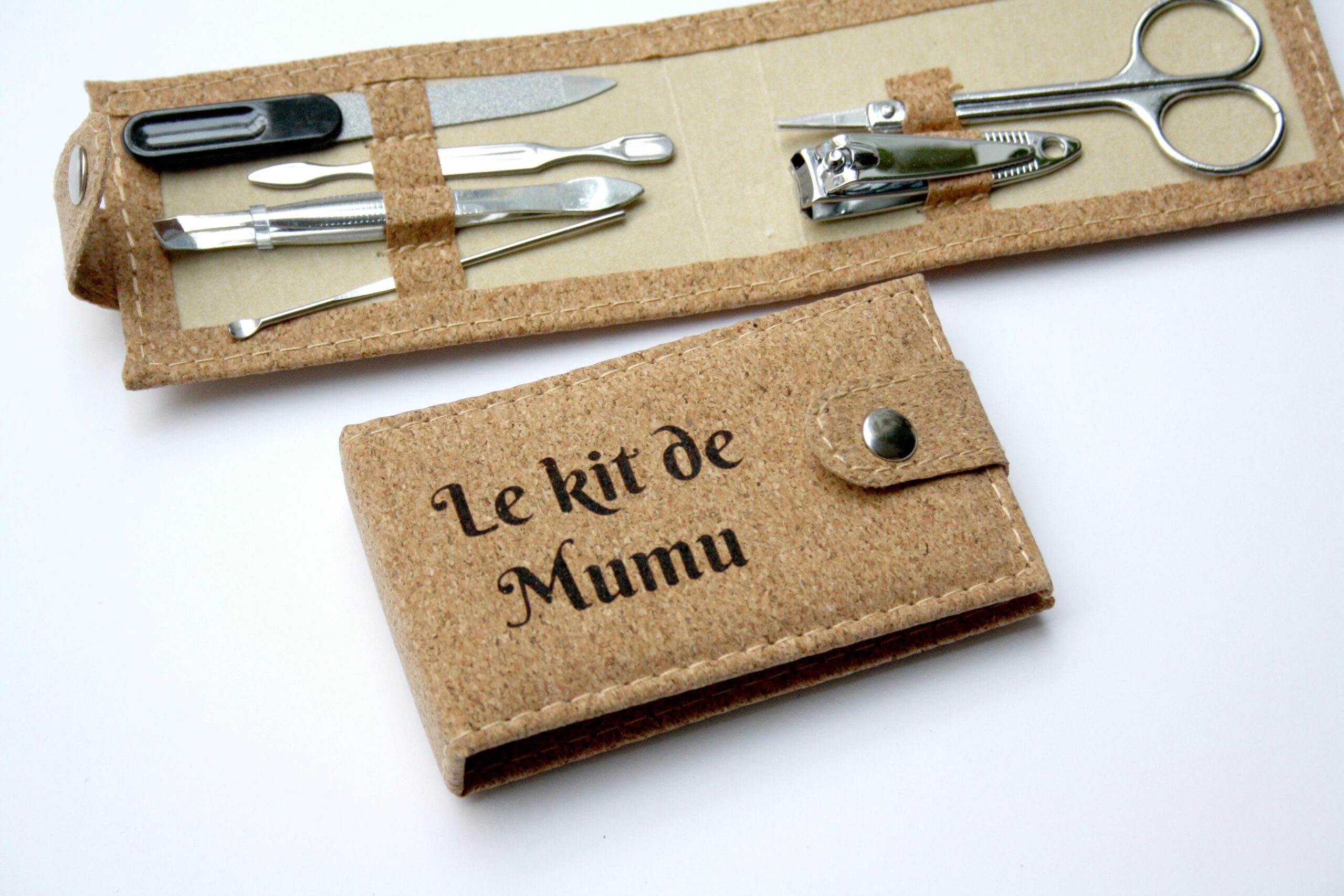 Set de manucure personnalisé avec étui en liège