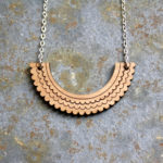 collier dentelle