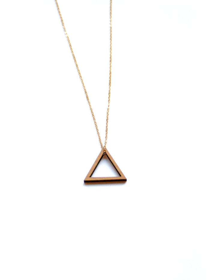collier bois triangle
